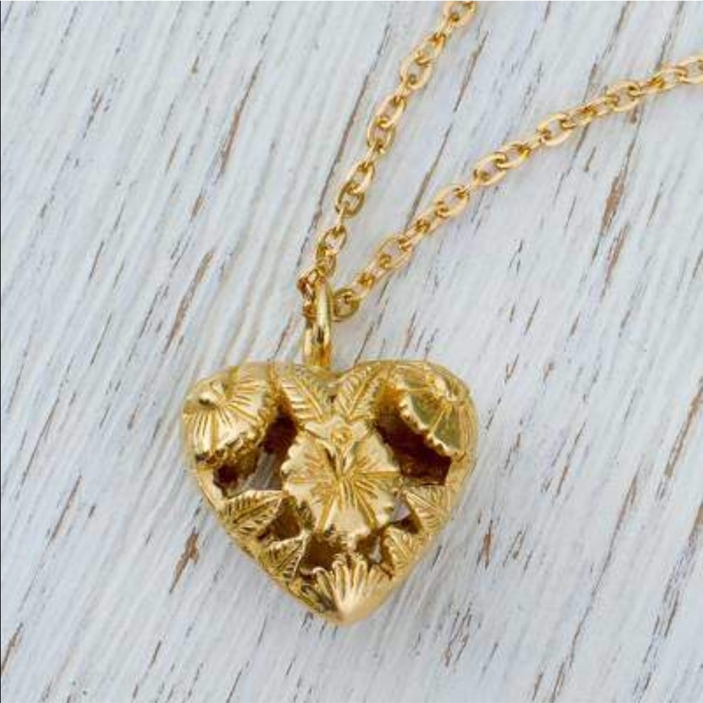 New! 22K Gold Plated Floral Heart Necklace